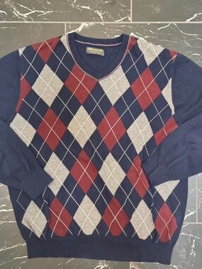Classic Argyle V-Neck Sweater - Navy, Red & Gray